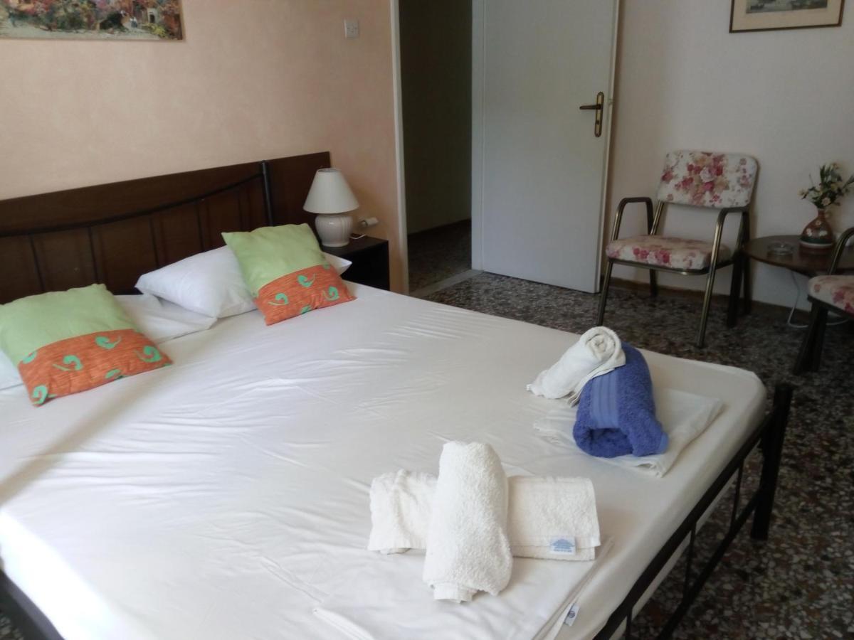 Agnes Rooms Kini Extérieur photo